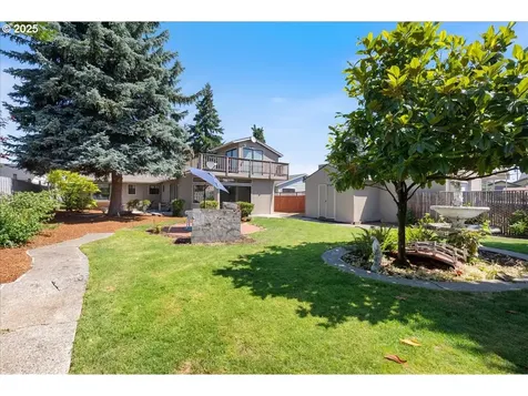8632 NE Clackamas Street Portland OR 97220