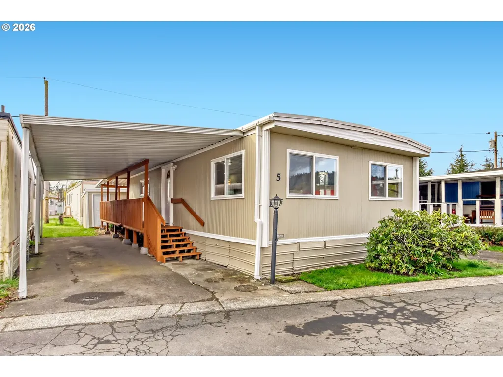 2300 SE 82nd Avenue Portland OR 97216