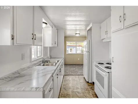 2300 SE 82nd Avenue Portland OR 97216