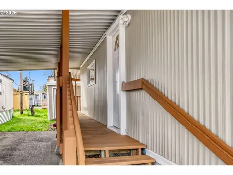 2300 SE 82nd Avenue Portland OR 97216