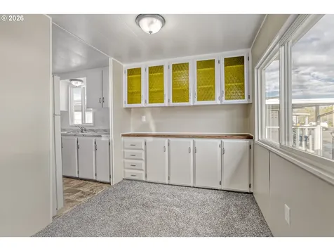 2300 SE 82nd Avenue Portland OR 97216