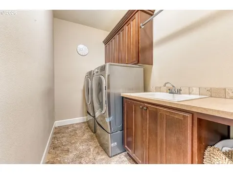 15411 NW Dominion Drive Portland OR 97229