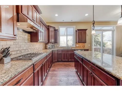 15411 NW Dominion Drive Portland OR 97229