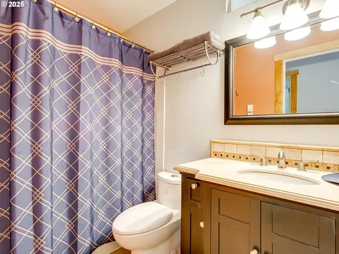 410 45th Court Washougal WA 98671