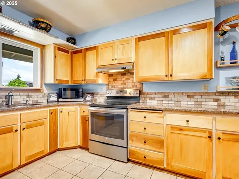 410 45th Court Washougal WA 98671
