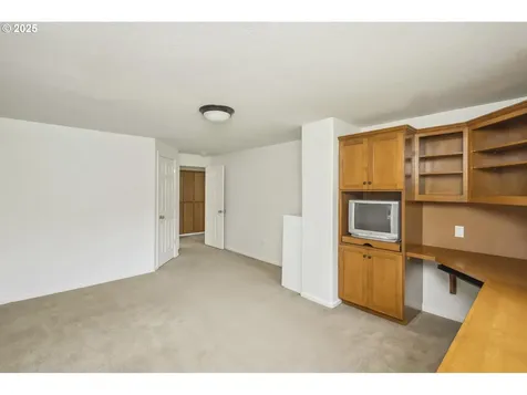 16202 NW 31st Court Vancouver WA 98685