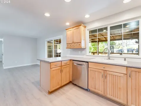 2243 SW 195th Avenue Beaverton OR 97003