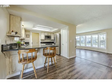 789 66th Street Springfield OR 97478