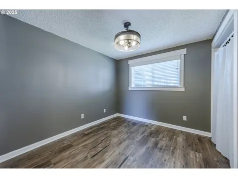 789 66th Street Springfield OR 97478