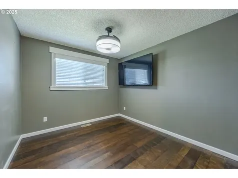 789 66th Street Springfield OR 97478