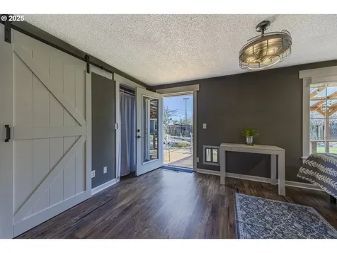 789 66th Street Springfield OR 97478