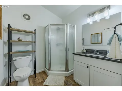 789 66th Street Springfield OR 97478