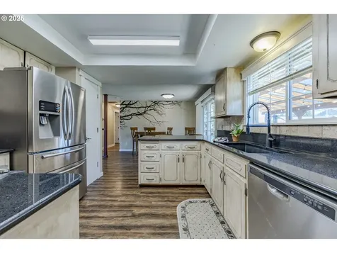 789 66th Street Springfield OR 97478