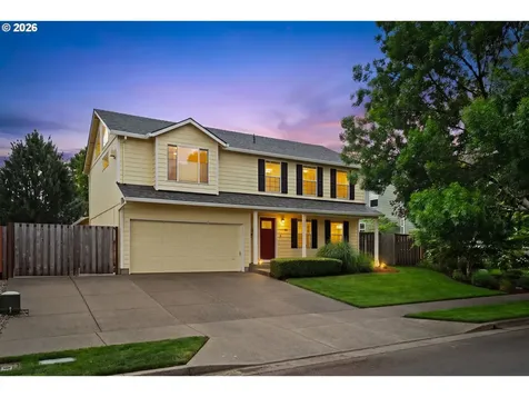 3220 N Knoll Drive Newberg OR 97132