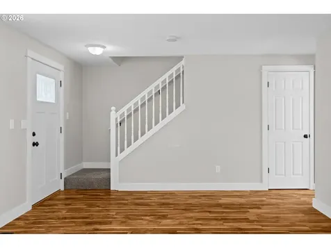 3220 N Knoll Drive Newberg OR 97132