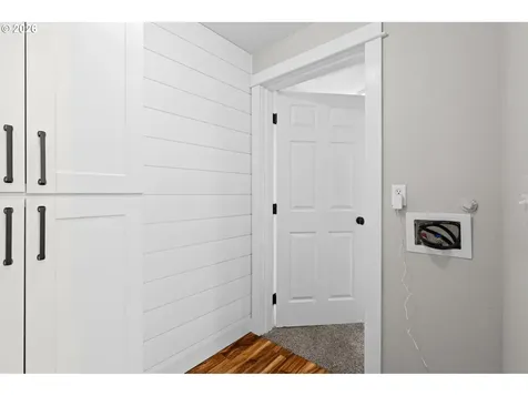 3220 N Knoll Drive Newberg OR 97132