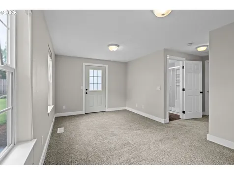 3220 N Knoll Drive Newberg OR 97132