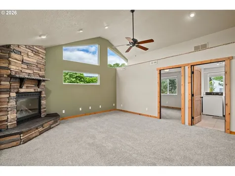 3220 N Knoll Drive Newberg OR 97132