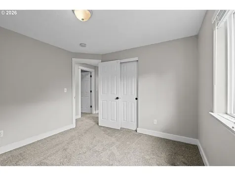 3220 N Knoll Drive Newberg OR 97132