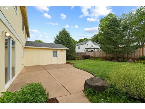 3220 N Knoll Drive Newberg OR 97132