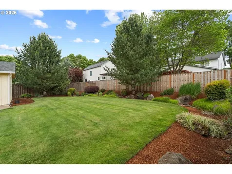 3220 N Knoll Drive Newberg OR 97132