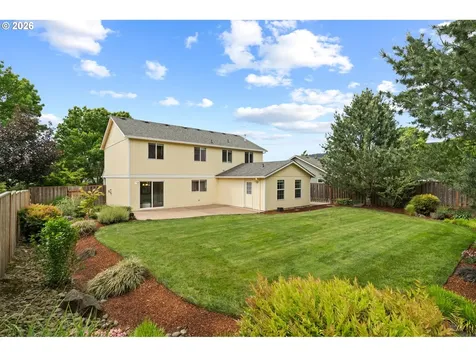 3220 N Knoll Drive Newberg OR 97132