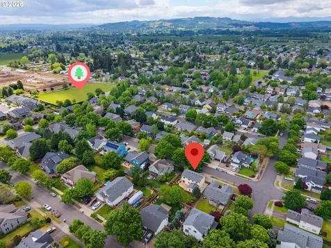 3220 N Knoll Drive Newberg OR 97132