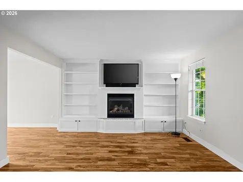 3220 N Knoll Drive Newberg OR 97132