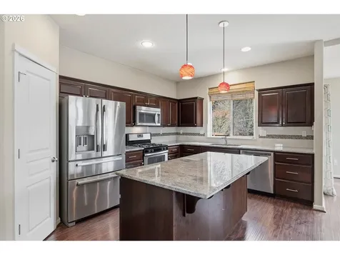 5595 NE Azores Court Hillsboro OR 97124