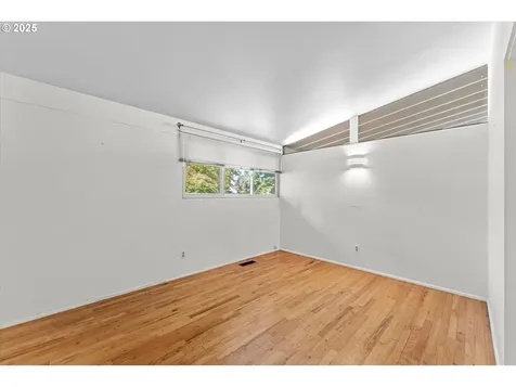 1906 NE 127th Avenue Portland OR 97230