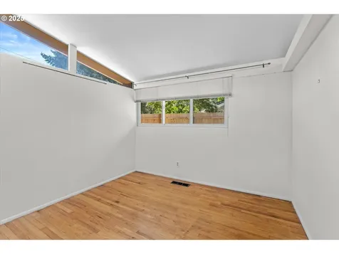 1906 NE 127th Avenue Portland OR 97230