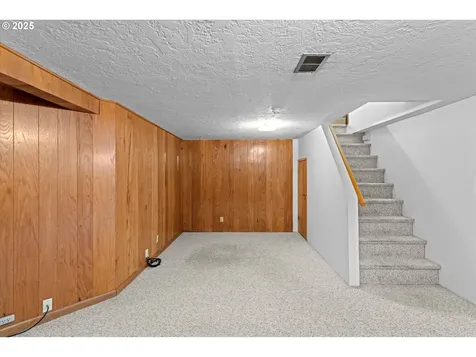 1906 NE 127th Avenue Portland OR 97230