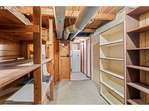1906 NE 127th Avenue Portland OR 97230