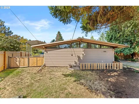 1906 NE 127th Avenue Portland OR 97230