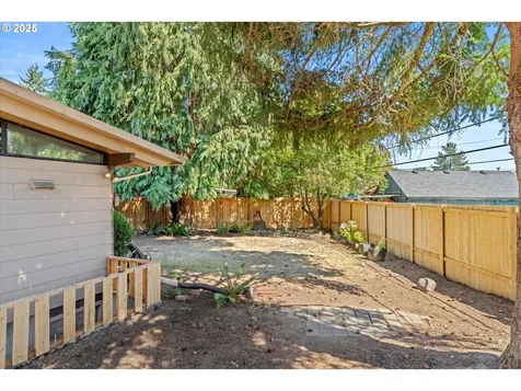 1906 NE 127th Avenue Portland OR 97230