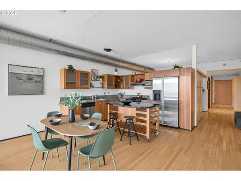 333 NW 9th Avenue Portland OR 97209