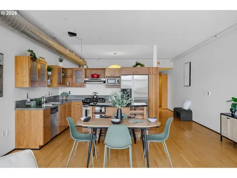 333 NW 9th Avenue Portland OR 97209