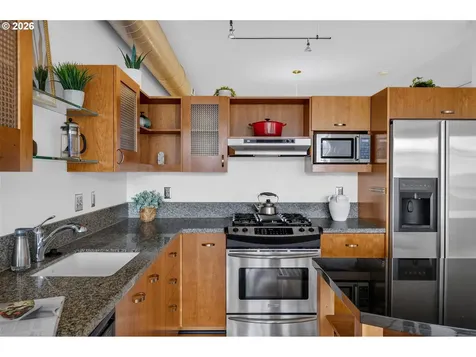 333 NW 9th Avenue Portland OR 97209