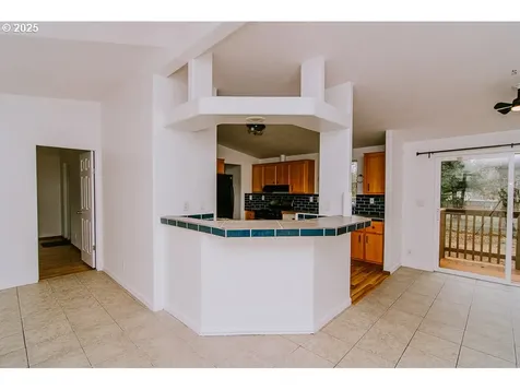 88247 Ellmaker Road Veneta OR 97487