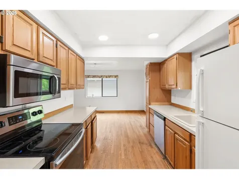 11450 SW Bel Aire Lane Beaverton OR 97008