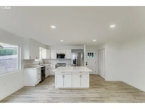 3913 SE Woodburn Road Washougal WA 98671