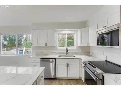 3913 SE Woodburn Road Washougal WA 98671