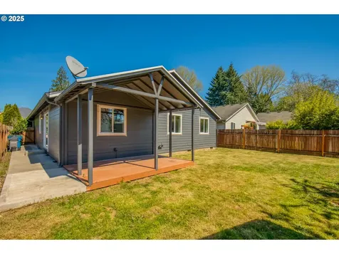 10605 NE 101st Street Vancouver WA 98662