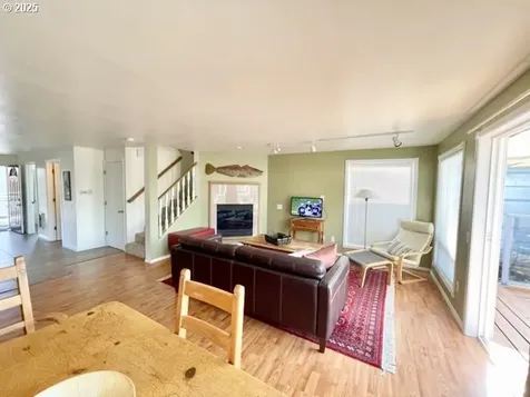 1635 N Jantzen Avenue Portland OR 97217