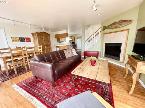 1635 N Jantzen Avenue Portland OR 97217