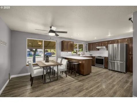 1624 NE 12th Avenue Hillsboro OR 97124