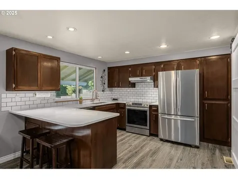 1624 NE 12th Avenue Hillsboro OR 97124