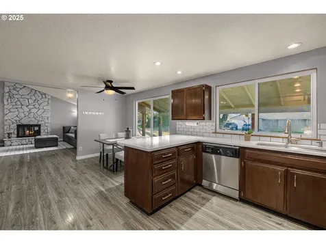 1624 NE 12th Avenue Hillsboro OR 97124