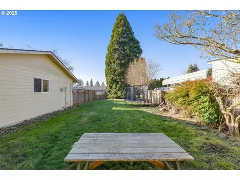 1624 NE 12th Avenue Hillsboro OR 97124