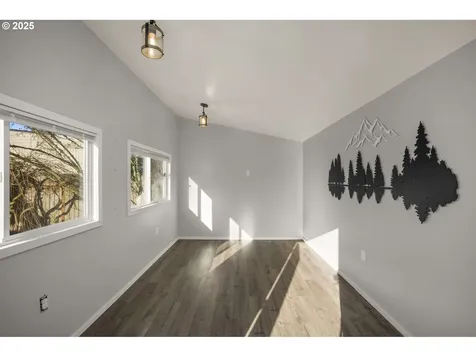 1624 NE 12th Avenue Hillsboro OR 97124